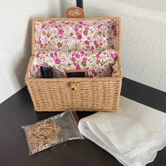 Urban Expressions Woven Mini Top-Handle Bag in Natural Tan with Gold Hardware. - Picture 5 of 11